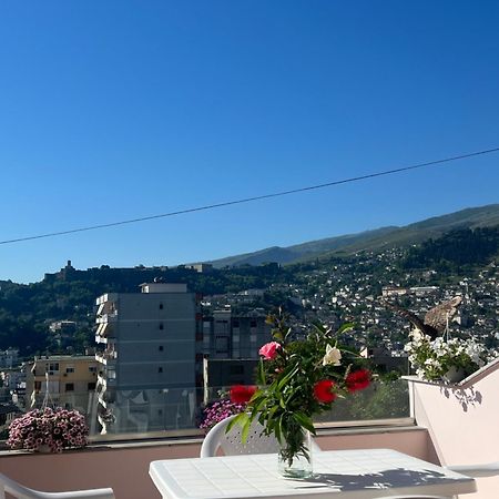 Flower Terrace Apartment Gjirokastër Exteriör bild